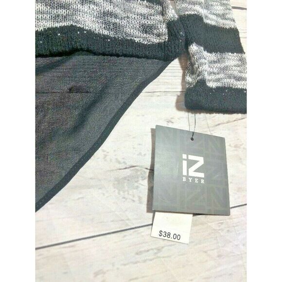 IZ Byer Women's Sweater Small Split Back High Low - Picture 2 of 6